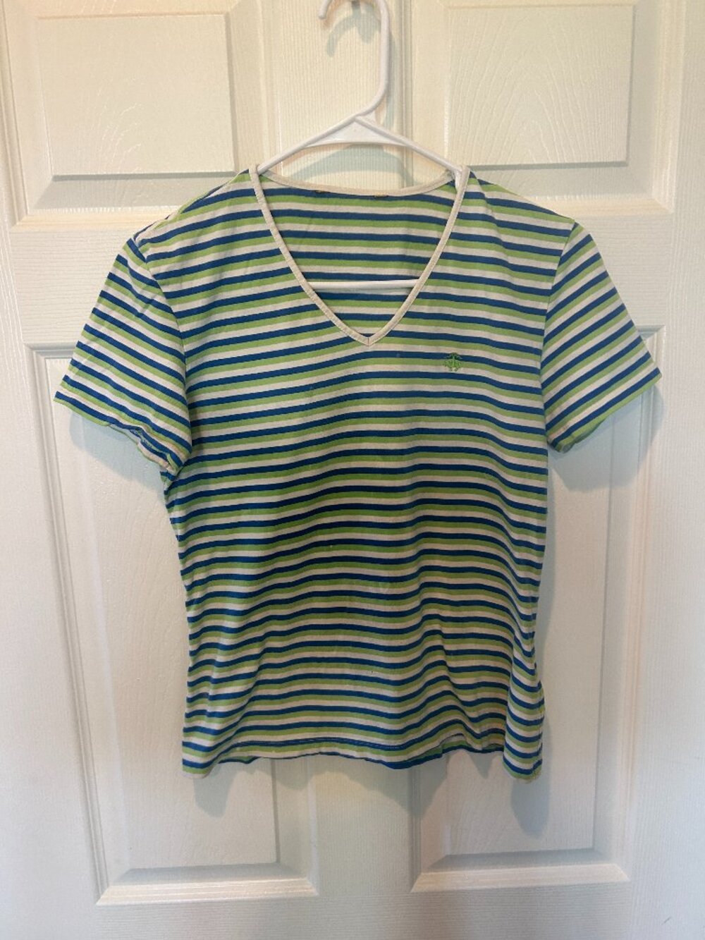 Brooks Brothers women's V-neck tee, soft cotton, size medium, short sleeve